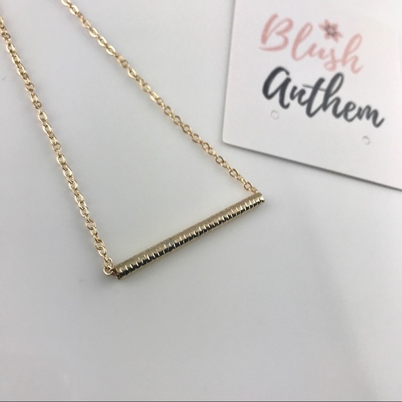 3 for $25⚡️textured tube bar necklace - Picture 5 of 7